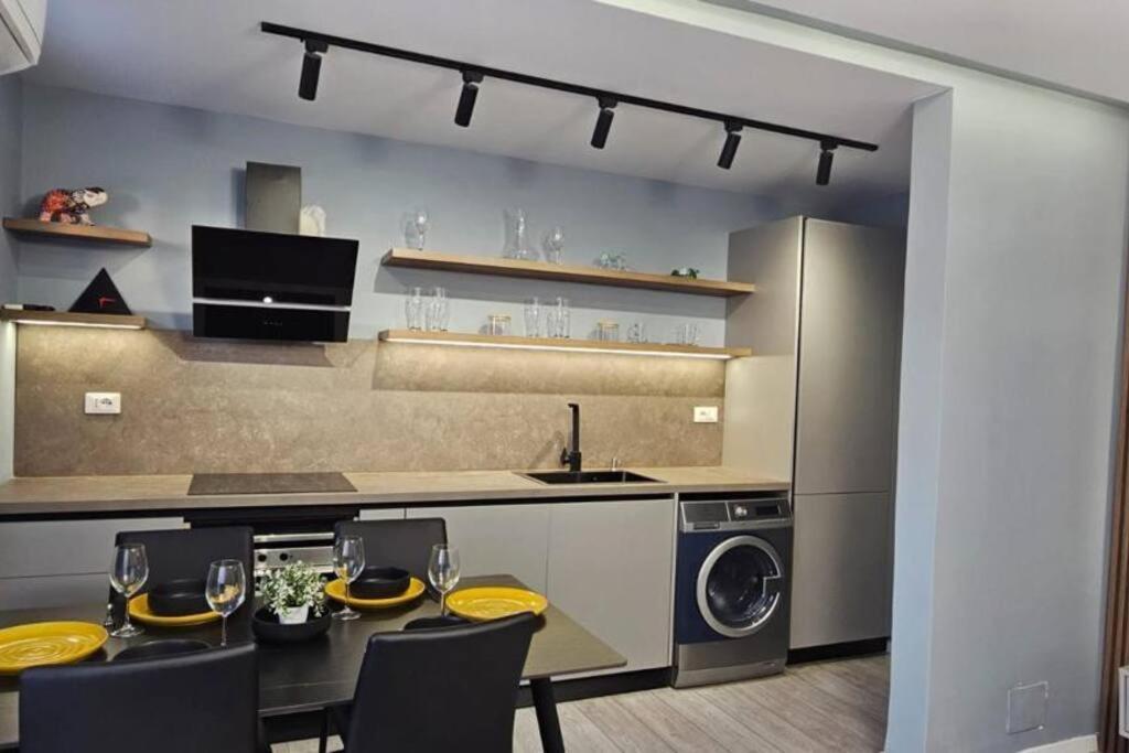 City Center Apartment Tirana Exterior photo